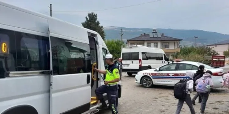 Yalnız yaşayan yaşlı adam evinde ölü bulundu