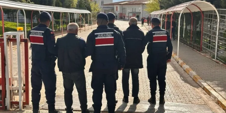 Kastamonu’da 3 adet ruhsatsız tabanca ele geçirildi
