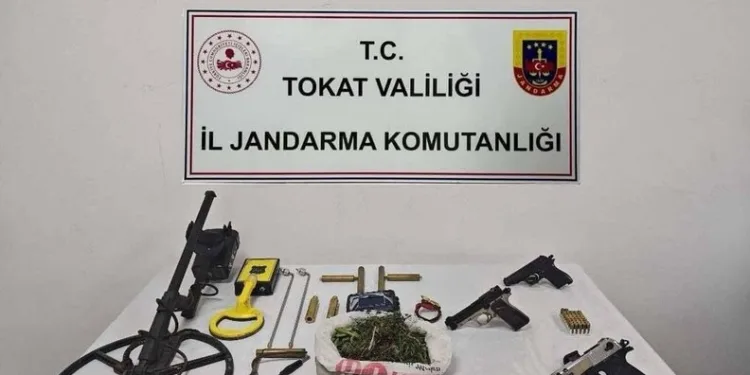 Aksaray’da otomobil ile tır çarpıştı: 1 ağır yaralı