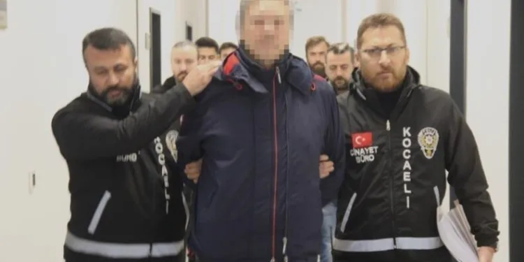 Ünlü halıcıyı baltayla parçalara ayırıp asitle eritmişlerdi: Karar çıktı