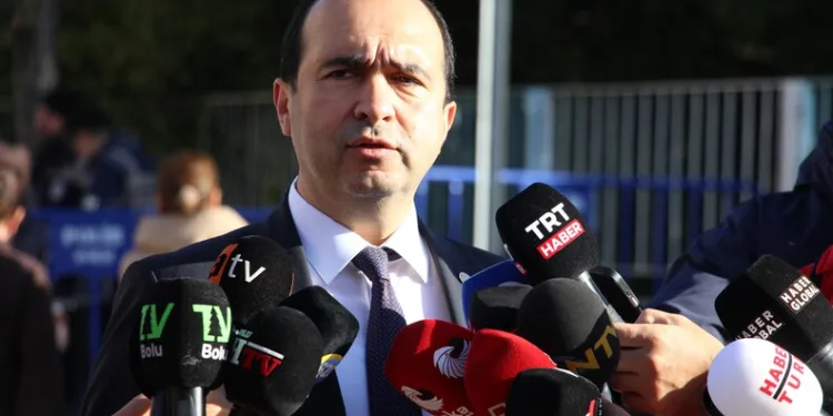 Belediye otobüsünün çarptığı kadın ağır yaralandı