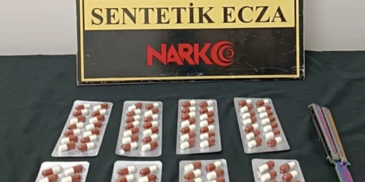 Polisten kaçak elektronik ürün operasyonu