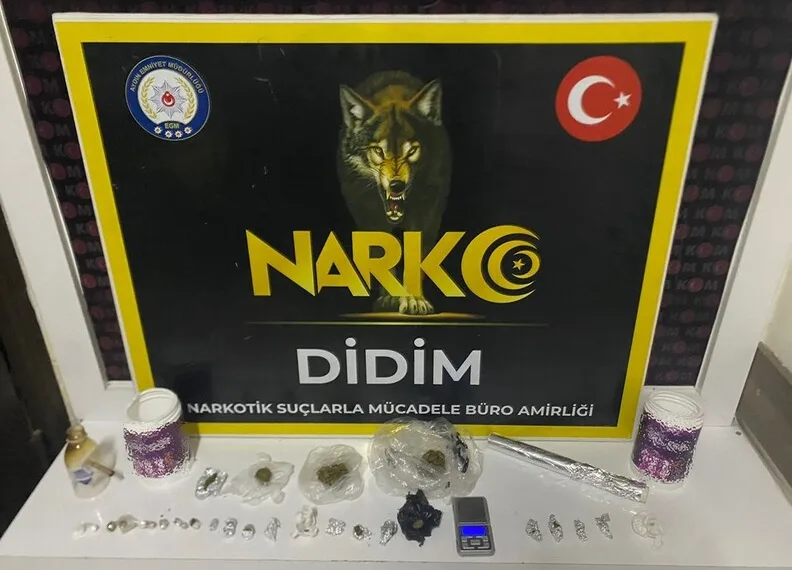 İki kamyonun arasında kağıt gibi ezilen taksi sürücüsü yaralandı