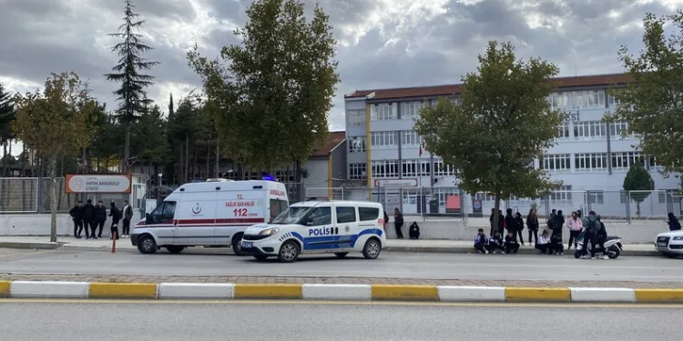 Iğdır’da asansör boşluğuna düşen 2 işçi yaralandı
