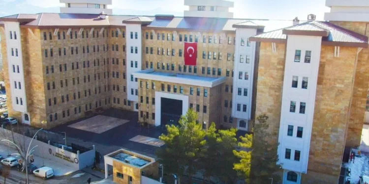 Kasten yaralamadan aranıyordu, yakalandı