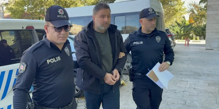 Zehir emdirilmiş rulo peçeteyi satamadan polise yakalandılar