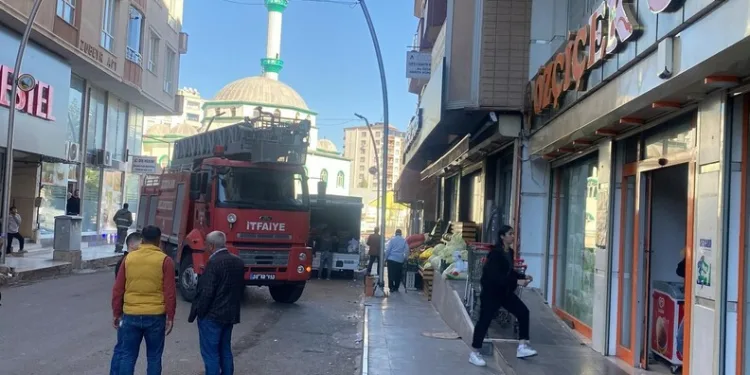 Yüksekova’da anız yangını kontrol altına alındı