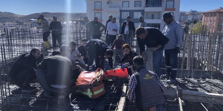 El emeği göz nuru ürünleri üniversite öğrencilerinin bursu için üretiyorlar