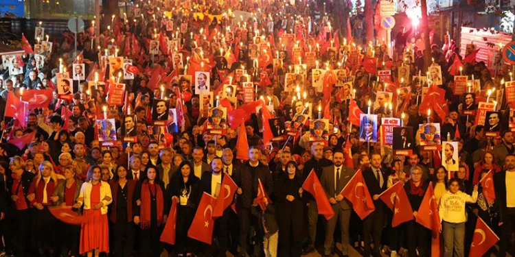 Kartal Cumhuriyet’in 102. yılında tek yürek oldu