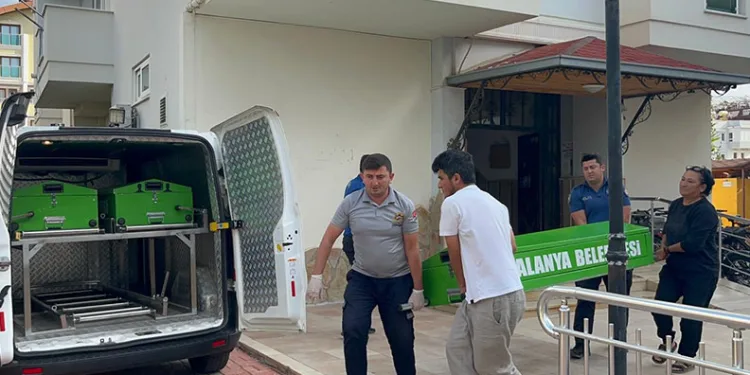 Alanya’da yabancı uyruklu yaşlı adam evinde ölü bulundu