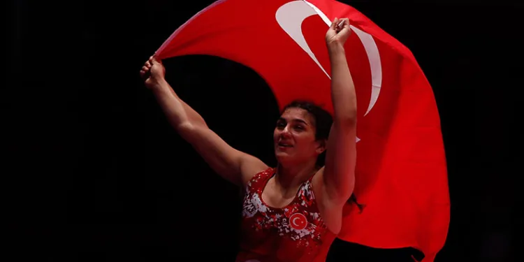 Nesrin Baş, 3. kez U23 dünya şampiyonu