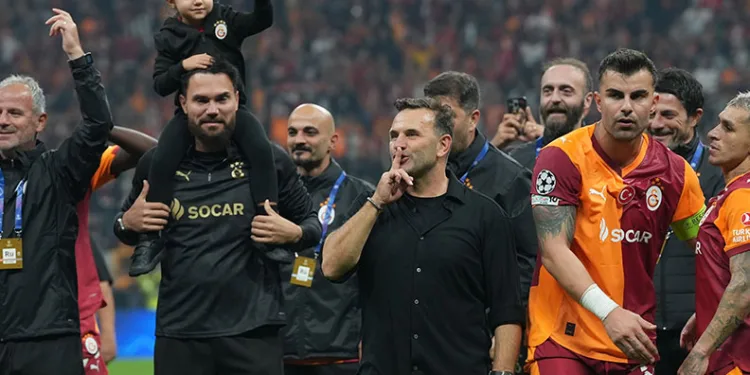 Galatasaray’da Liverpool galibiyeti sevinci