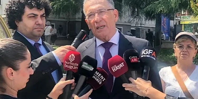 Gürhan Akdoğan CHP Bursa İl Başkanlığı için aday olmayacağını açıkladı