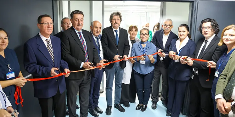 BUÜ Hastanesi’nin yenilenen Yanık Ünitesi hizmete açıldı