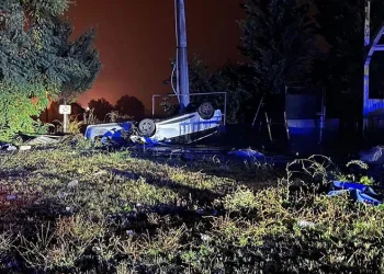 Bursa’da kontrolden çıkan otomobil takla attı: 2 yaralı