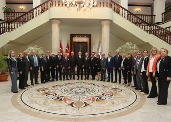 Vali Erol Ayyıldız, muhtarları ağırladı