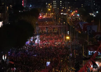 Bursa’da Cumhuriyet coşkusu Edis konseriyle zirveye çıkacak