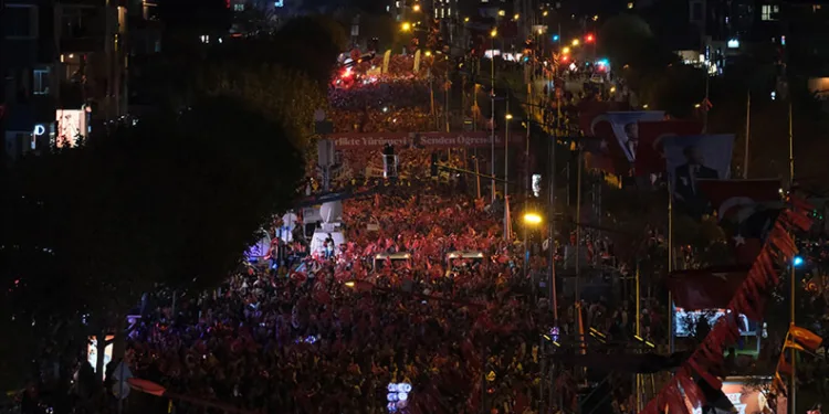 Bursa’da Cumhuriyet coşkusu Edis konseriyle zirveye çıkacak