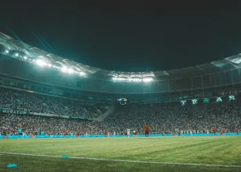 Bursaspor’a seyircisiz oynama cezası