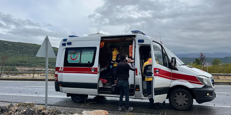 Muğla çevre yolunda yağış kazaya sebep oldu: 1 yaralı
