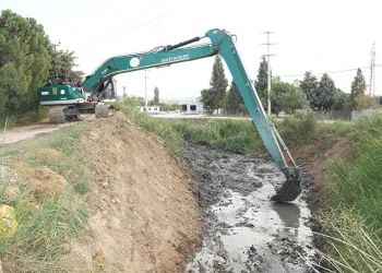 Yenişehir’de şehir içi kanallarda temizlik çalışmaları başladı