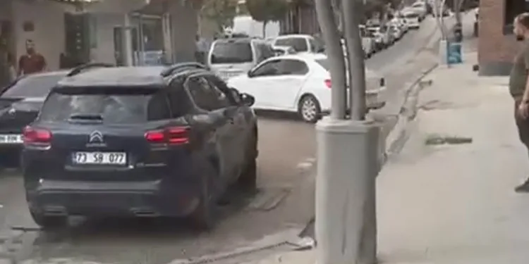 Trafikte tartıştığı şahsı aracıyla ezdi