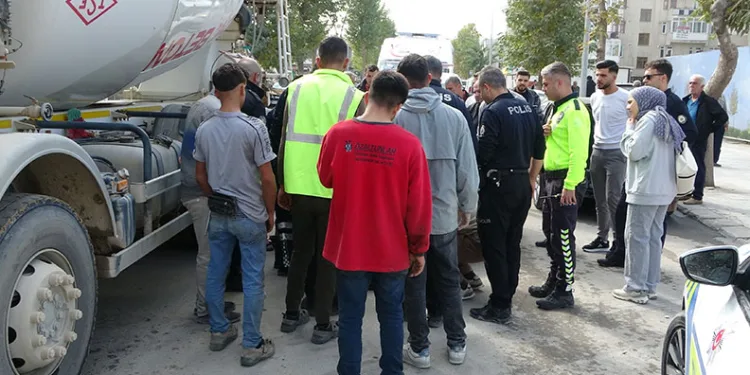 Beton mikserinin çarptığı kadın yaralandı