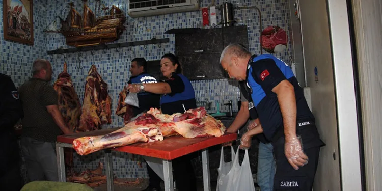 Şanlıurfa’da 1 ton bozuk et ele geçirdi