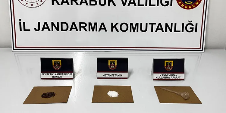 Karabük’te uyuşturucu operasyonu: 3 gözaltı