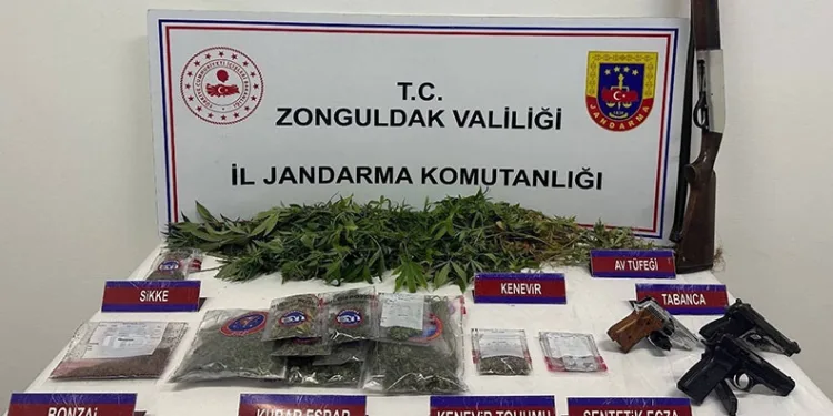 Zonguldak’ta tarihi eser ve uyuşturucu yakalandı