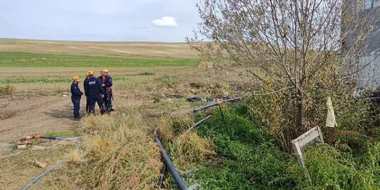 Fosseptik çukuruna düşen 2 kişiden 1’i öldü