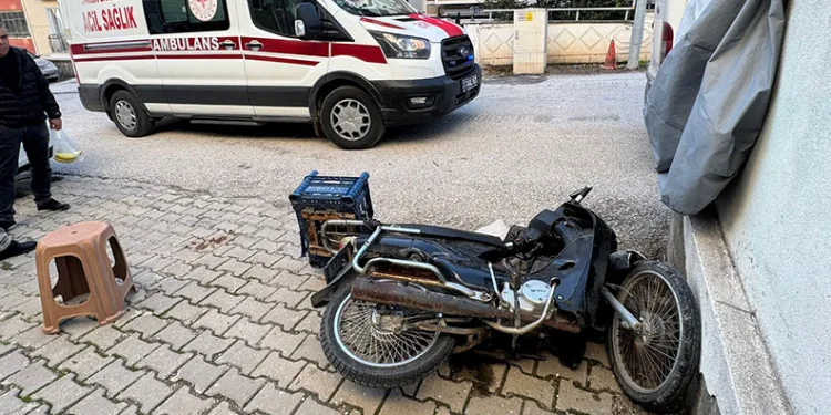 Bilecik’te ticari araç ile motosiklet çarpıştı; 1 yaralı