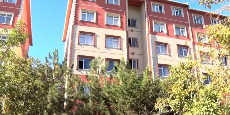 Evde çıkan yangında bedensel engelli şahıs hayatını kaybetti