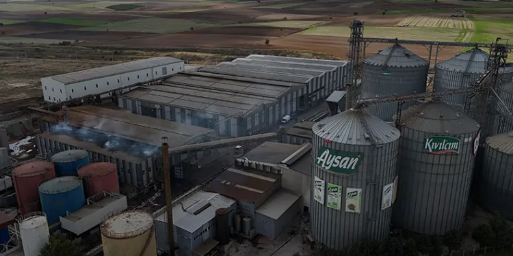 Yağ fabrikasında patlama: 1 işçi yaralandı