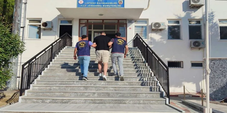 Çanakkale’de çeşitli suçlardan yakalanan 16 şüpheliden 11’i tutuklandı
