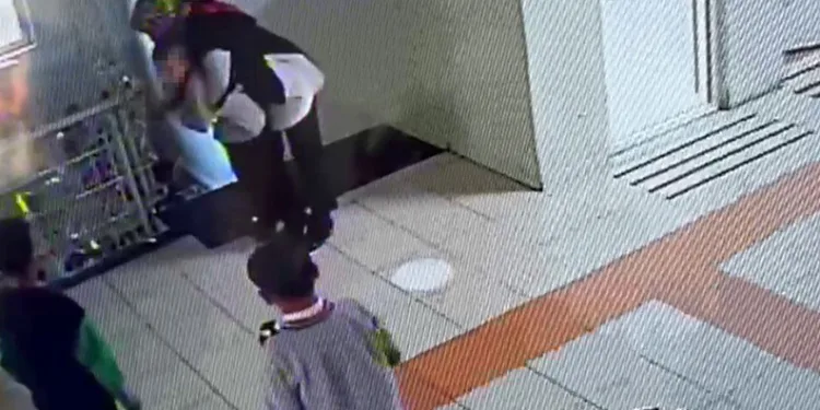 Nefes borusuna yiyecek kaçan öğrenciyi öğretmen kurtardı