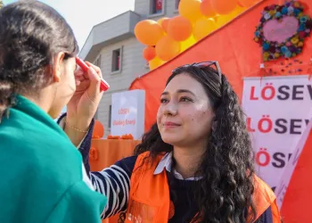 Uludağ Enerji ve LÖSEV, ‘Turuncu Çadır’da bir araya geldi