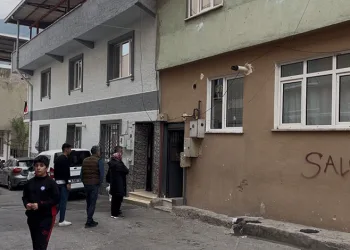Bursa’da 43 yaşındaki adam evinde ölü bulundu.