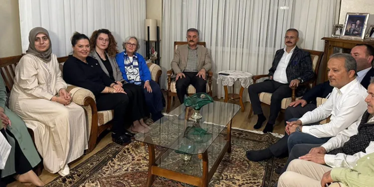 İsmet Büyükataman’dan vatandaş ziyareti