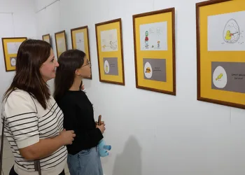 Rıfat Ilgaz’ın Öksüz Civciv’i çocukların karikatürlerinde hayat buldu