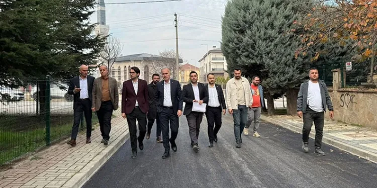 İnegöl Belediyesi’nden 3 bölgede asfalt hamlesi