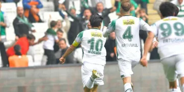 Bursaspor nefes kesen maçta 2-1 galibiyetle ayrıldı
