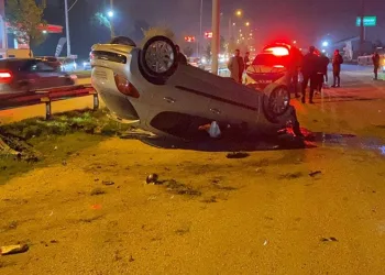 Bursa’da otomobil takla attı: 2 yaralı