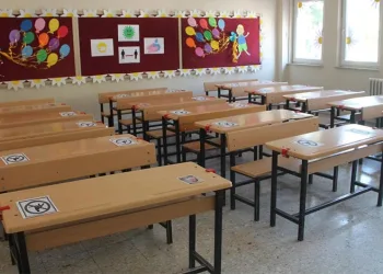 Okullarda ara tatiller kalkıyor mu?
