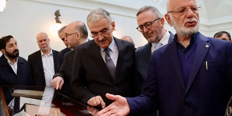 İsmail Hakkı Bursevi Yazma Eserler Sergisi” açıldı