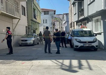Bursa’da 3 çocuğunu katleden baba, tutuksuz yargılanma talep etti