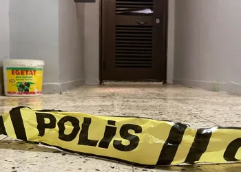 Diyarbakır’da dehşet: Anne ve ağabeyini yataklarında öldürdü