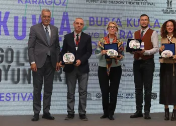 Karagöz’ün mirası Bursa’da yaşatılıyor