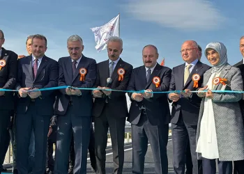 İnegöl giriş kavşağı hizmete açıldı