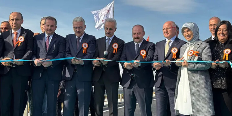 İnegöl giriş kavşağı hizmete açıldı